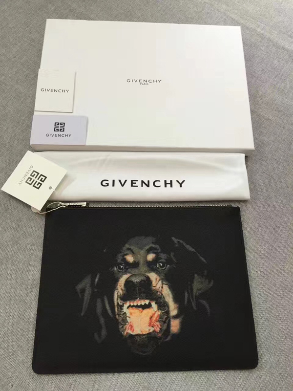 17/18AW GIVENCHY ジバンシィスーパーコピー キー付きバックパック GIVENCHY リュック